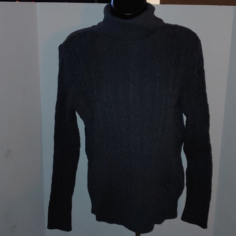 St. John's Bay Gray Long Sleeve Sweater